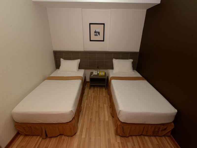 Min Nandar Garden Hotel Thanlyin المظهر الخارجي الصورة